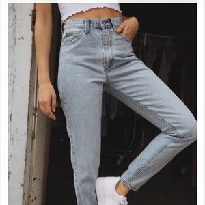 Brandy Melville high waisted Mom jeans